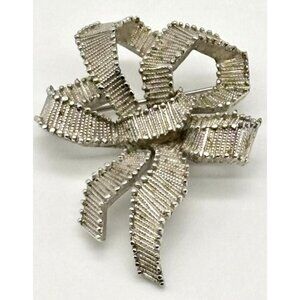 Vintage Crown Trifari Brooch Pin Textured Dimensional Silver Tone Ribbon, Signed